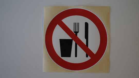 Eten en drinken verboden