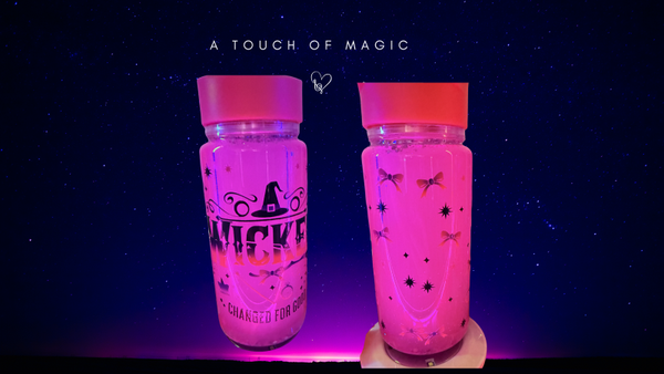 16 oz travel cup Glow in the dark Snowglobe ( Wicked )