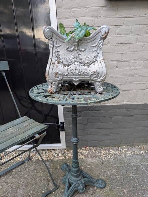 Gietijzeren Franse jardinière