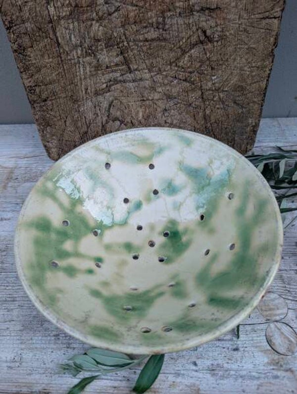 Brocante Klein aardewerken afdruipschaaltje