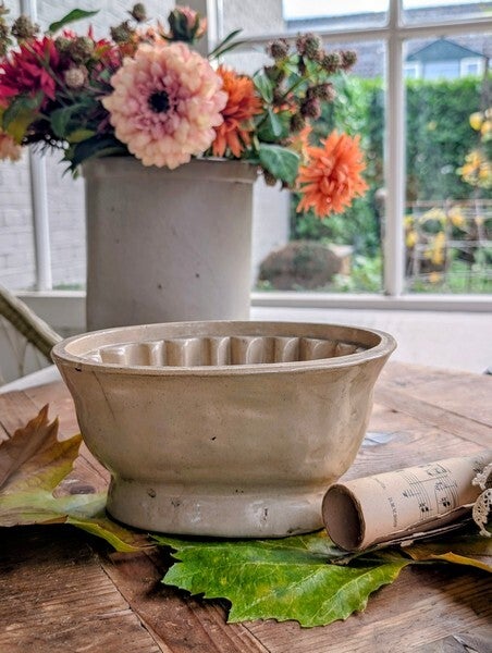 Engelse puddingvorm met maiskolfmotief