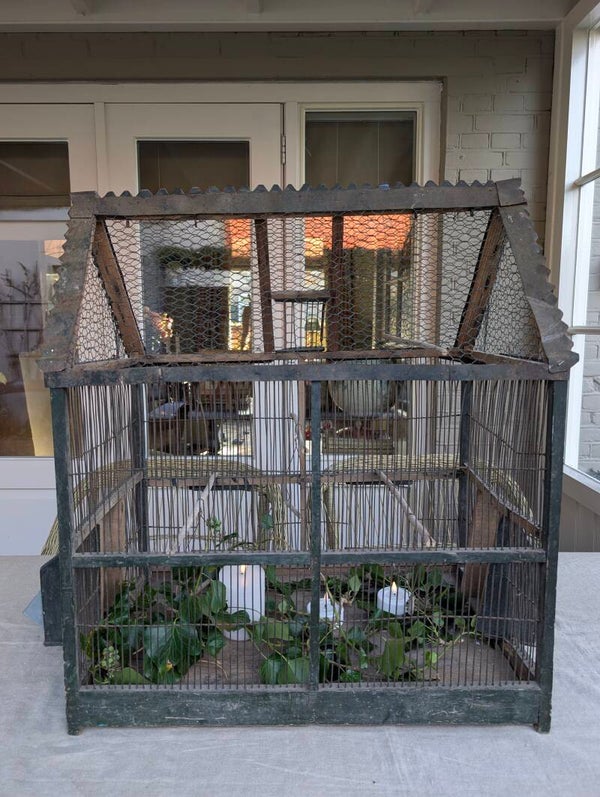 Grote houten vogelkooi