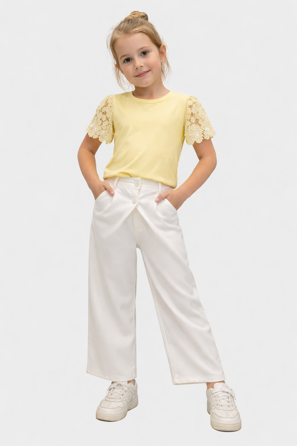 Broek met kruistaille & knoopsluiting – meisjes 🤍