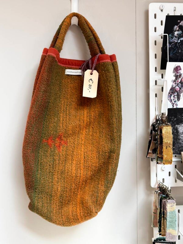 Tas 030
