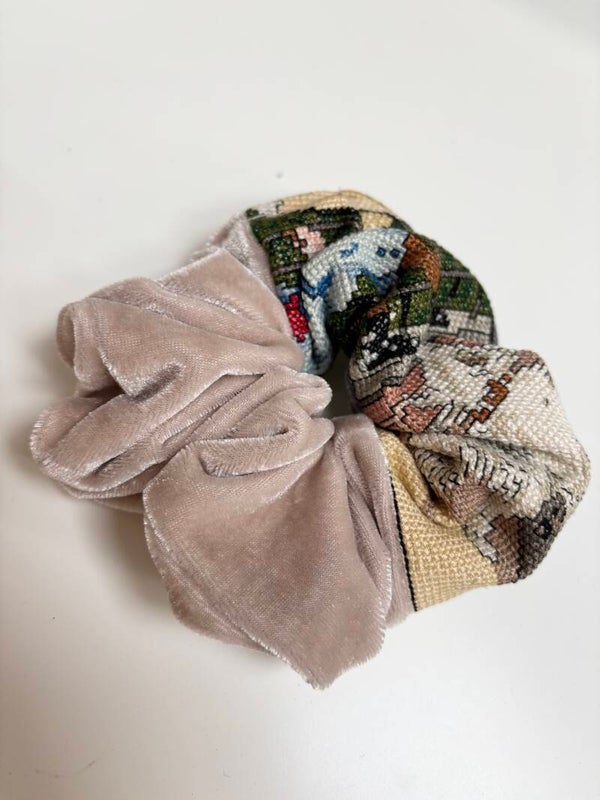 Scrunchie 099