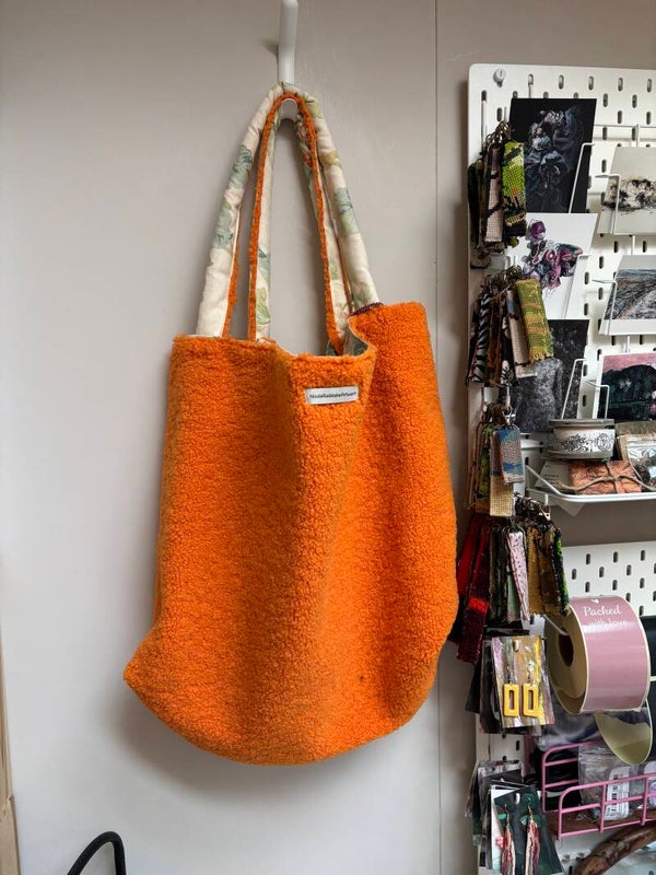 Mombag 053