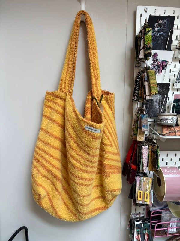 Mombag 052