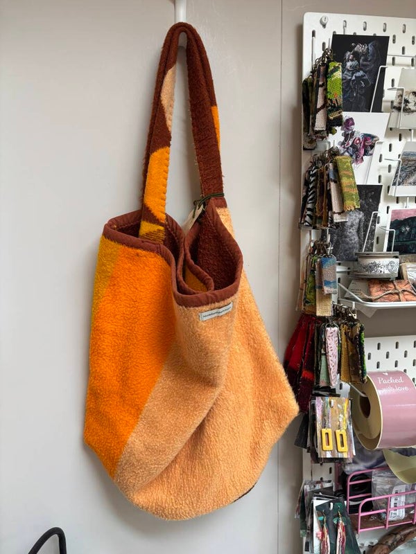 Mombag 044
