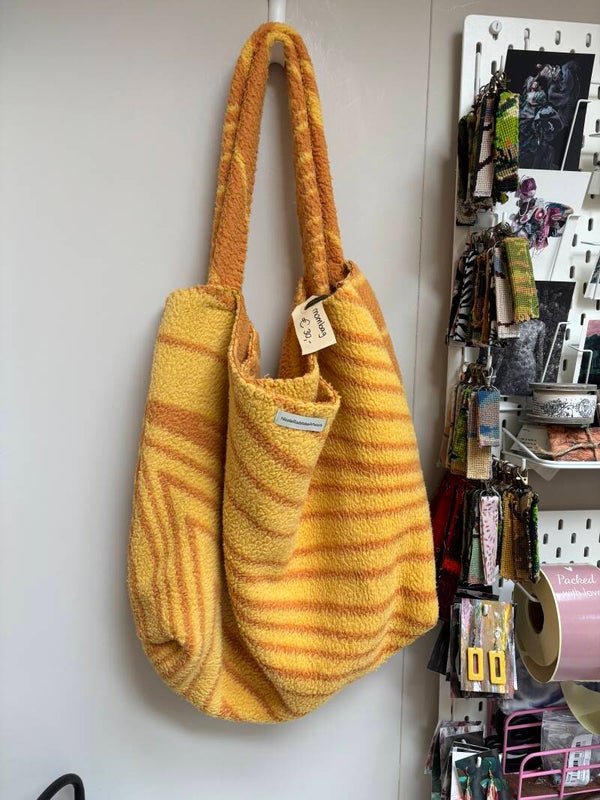 Mombag 042