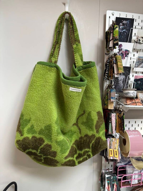 Mombag 076