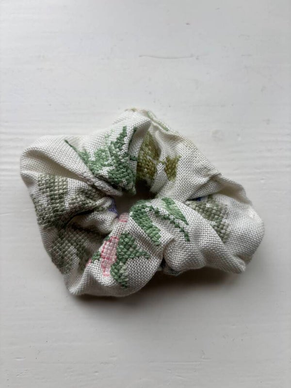 Scrunchie 012