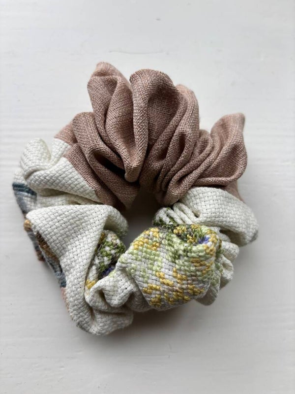 Scrunchie 049