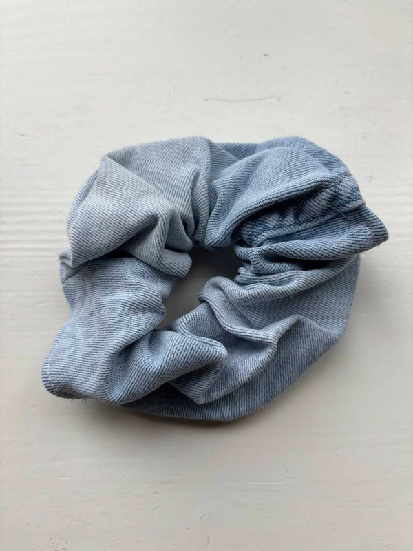 Scrunchie 037