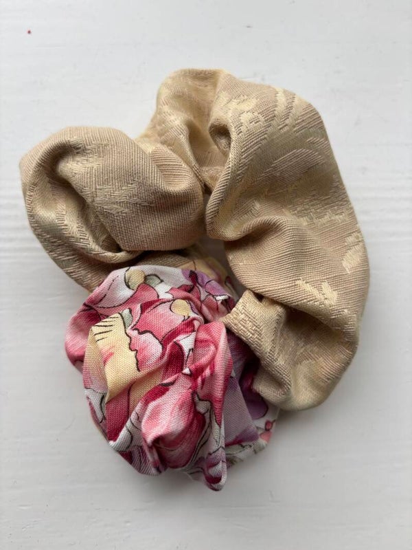 Scrunchie 039