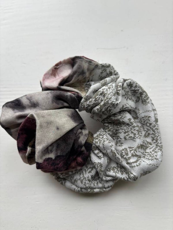 Scrunchie 041