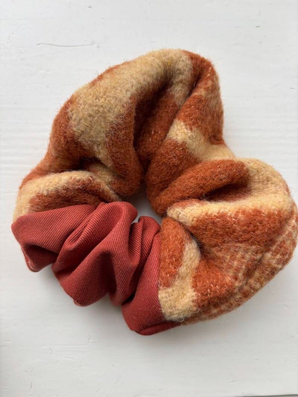 Scrunchie 083