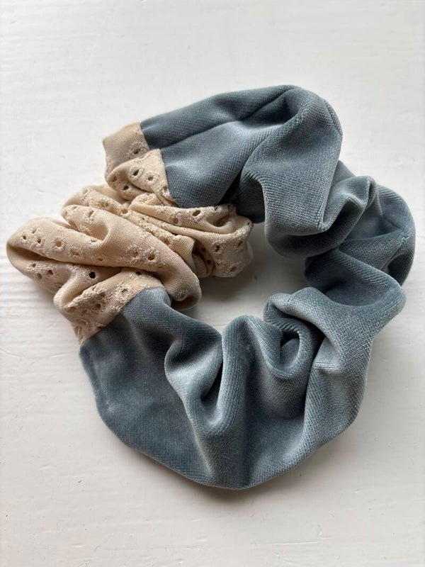 Scrunchie 063