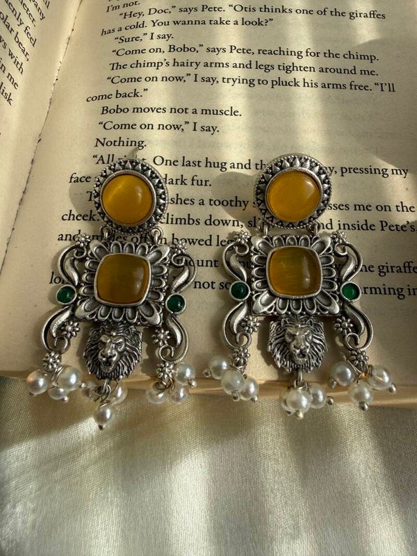 Temple design earings