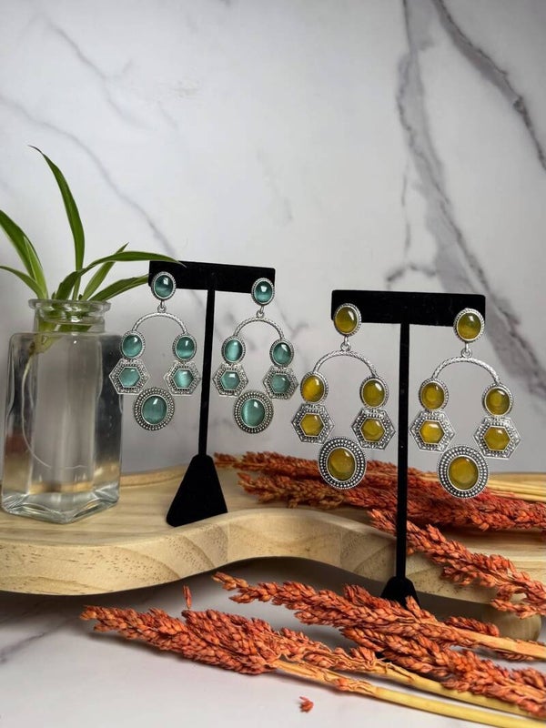 Royal olive drop earrings
