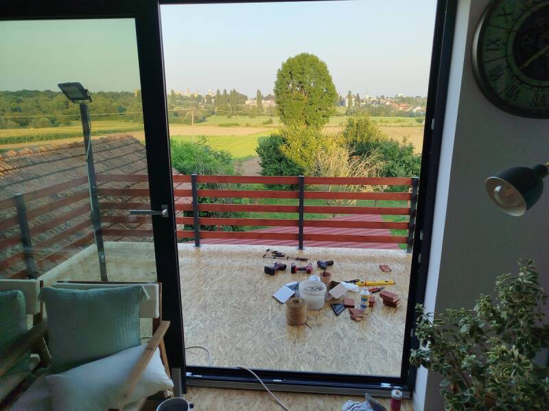 Bojanje i montaža ograde na terasi 2