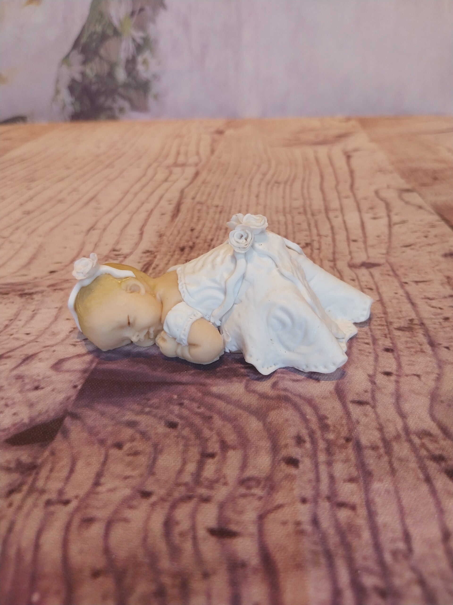 Bébé fimo fille robe blanche baptême