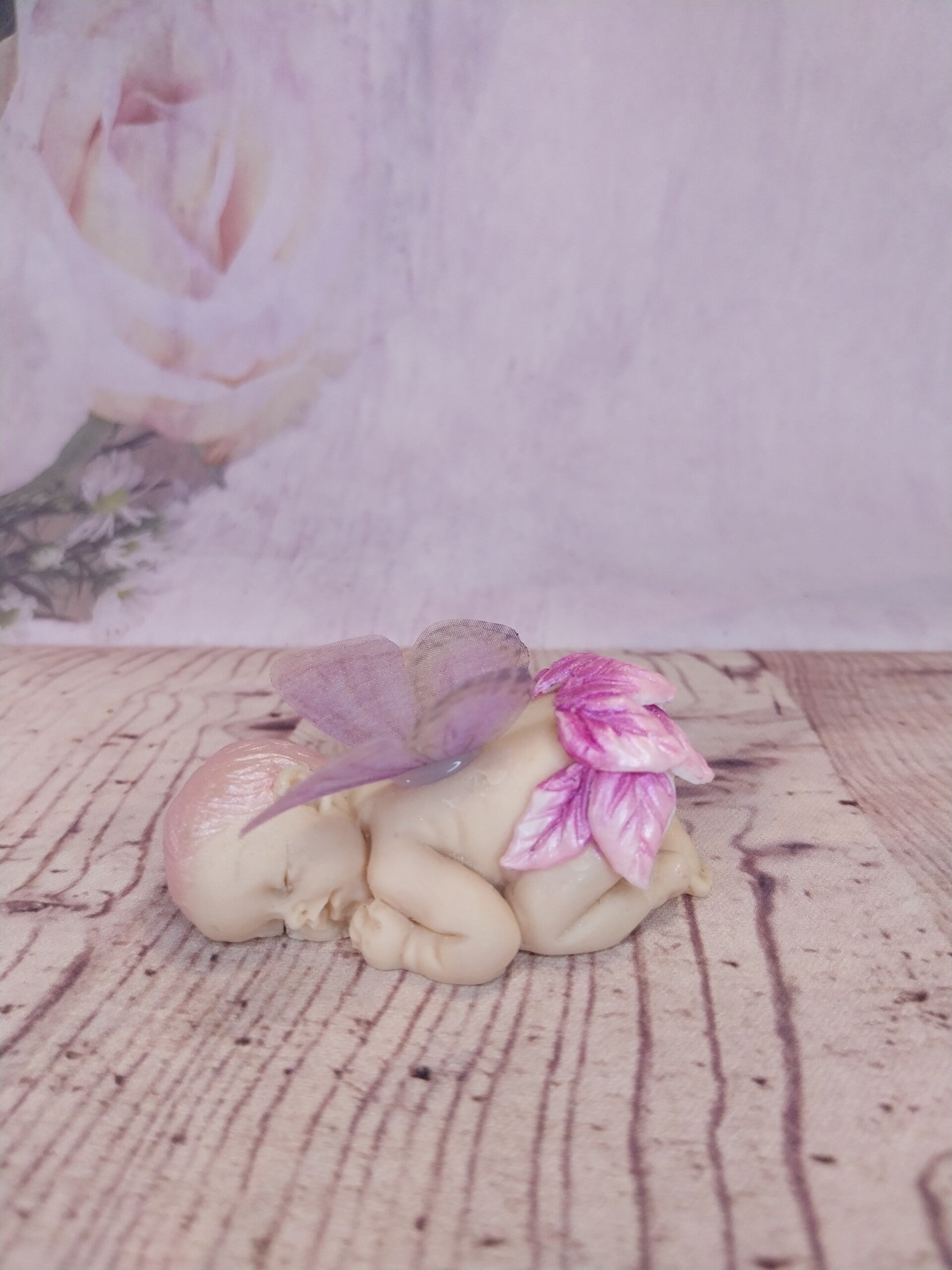 Bébé fimo fille papillon rose