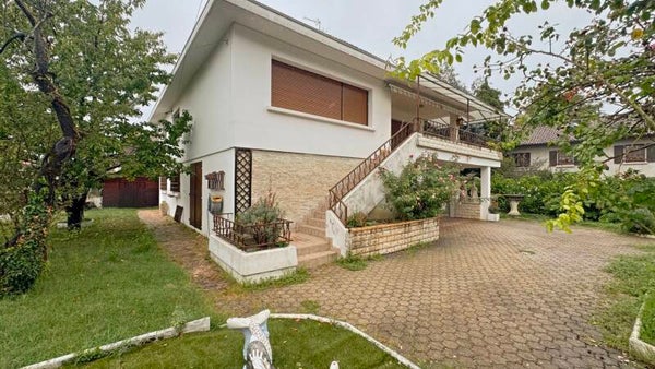 Maison 8 pièces 180 m2 - SAINT-MARTIN-D'HERES