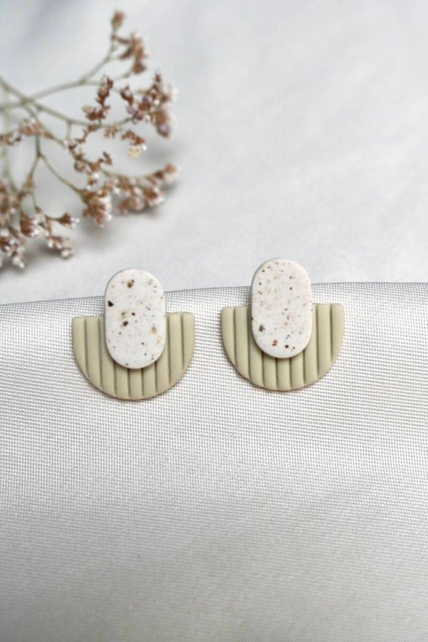 Studs Spikkel Beige