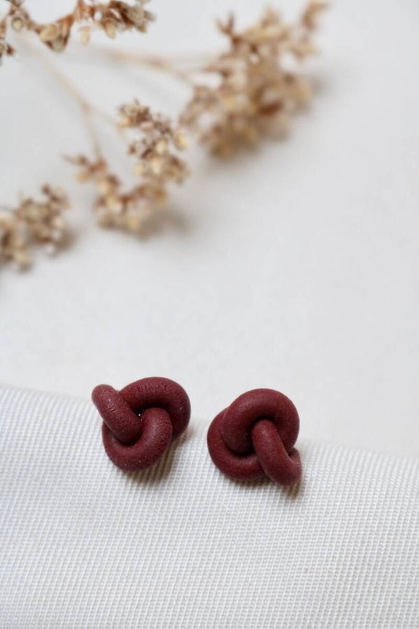 Studs Knoop Bordeaux Rood