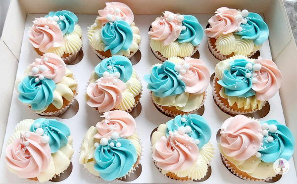 Gender reveal nummer 2 cupcakes. Prijs per stuk.