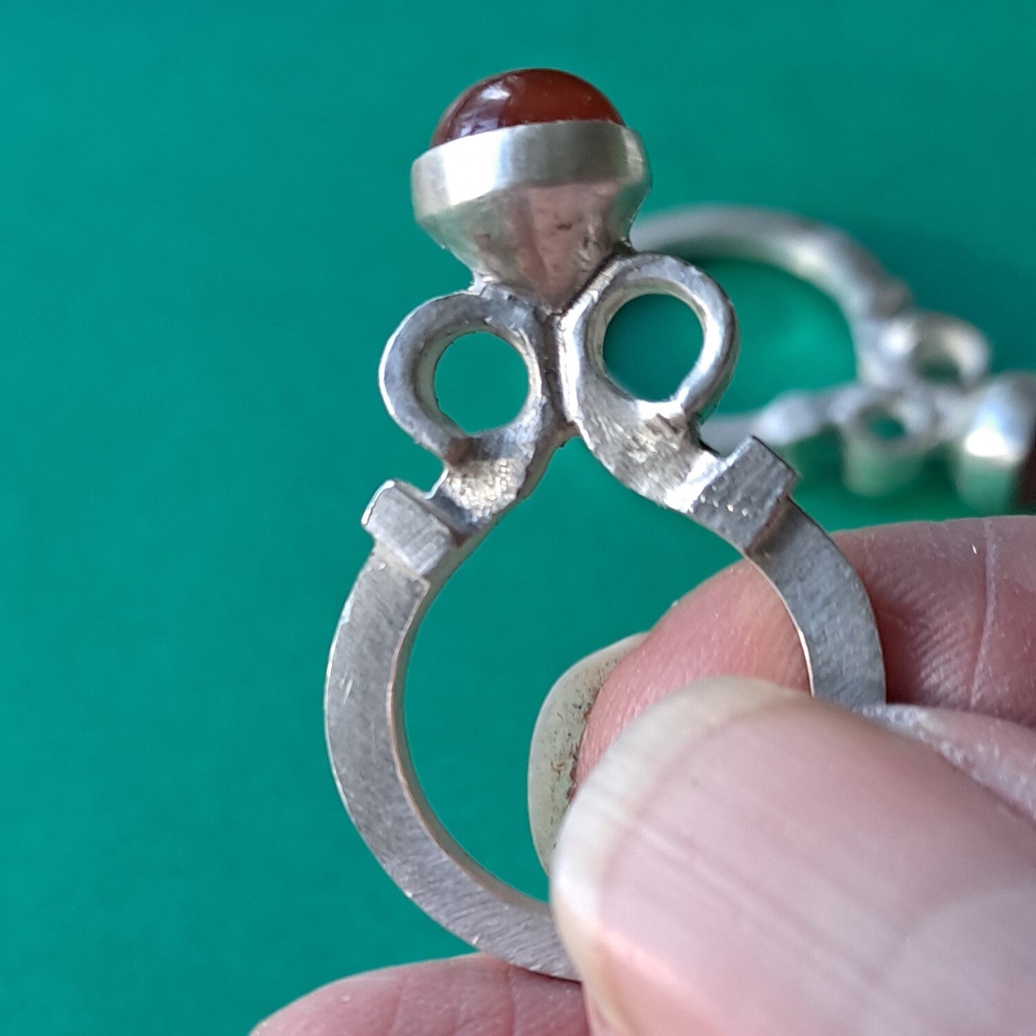FASHION RING WITH CARNELION