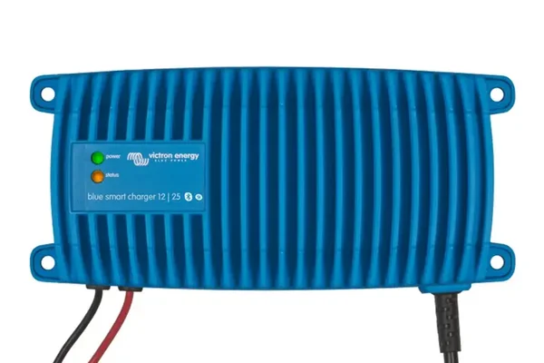 Victron Blue Smart IP67 Acculader 12V 17A