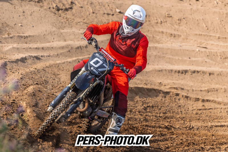 tr-ning-rougs-02-06-26-13-standard.jpg