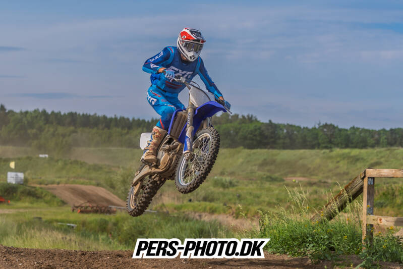 tr-ning-rougs-02-06-26-73-standard.jpg