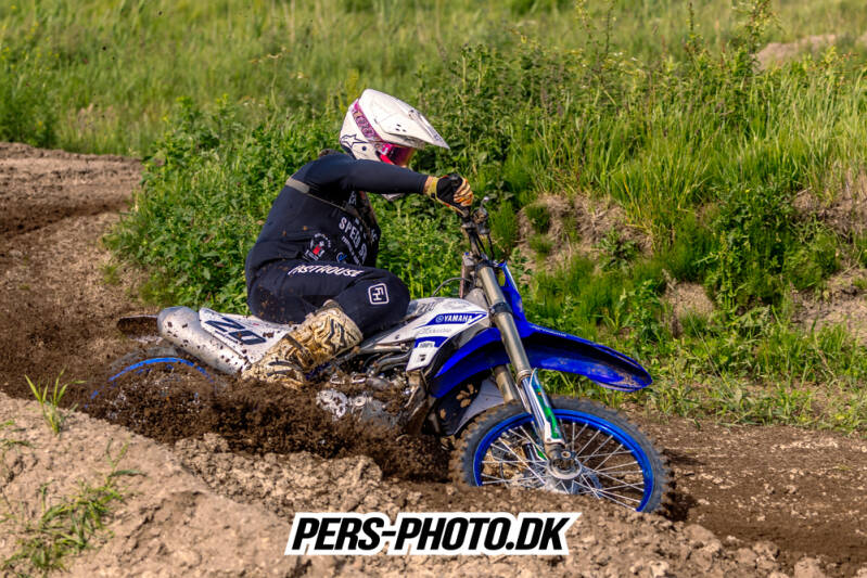 tr-ning-rougs-16-06-26-18-standard.jpg