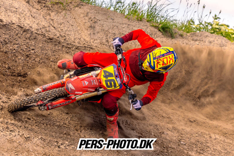 tr-ning-rougs-16-06-26-20-standard.jpg