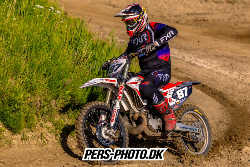 tr-ning-rougs-16-06-26-91-standard.jpg