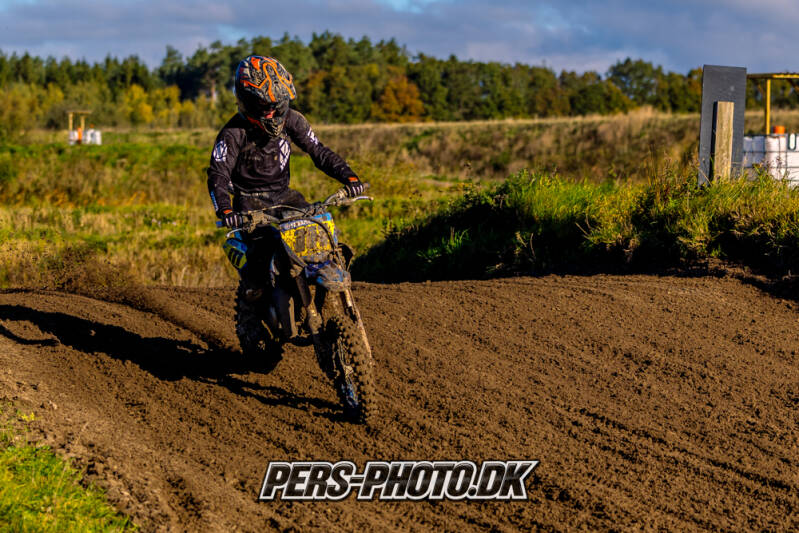 tr-ning-rougs-17-10-26-21-standard.jpg