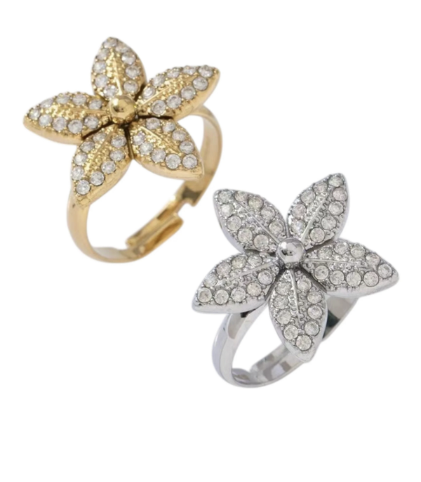 Strassy Star Ring