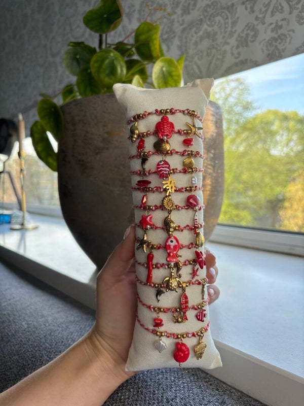 Touw bedeltjes armband