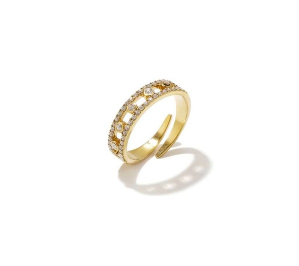 Circle Diamonds Ring