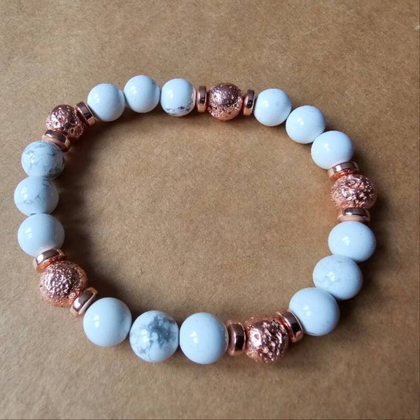 Weißer Kiefer Rosen Vulkanstein Kugelarmband – kraftvoll, elegant & handgefertigt