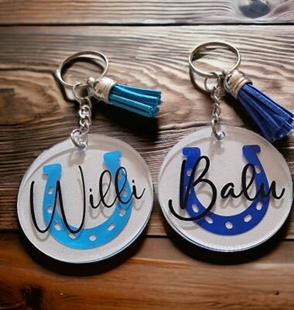 Schlüsselanhänger Hufeisen & Name – dein persönlicher Glücksbringer