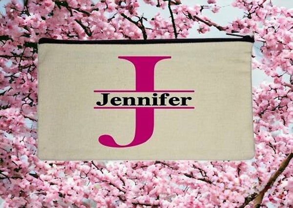 Tasche mit Monogramm – stilvoll, individuell & praktisch