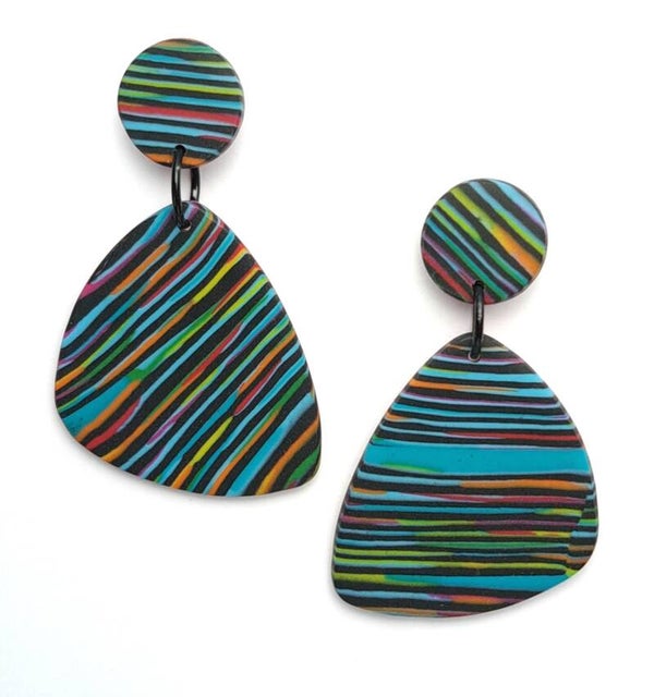 Wild stripes pink vrije vorm oorbellen