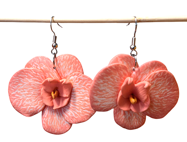Orchidee oorbellen zalm roze