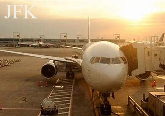 Professional driver providing privare airport transportation in New York City, JFK, EWR, LGA.