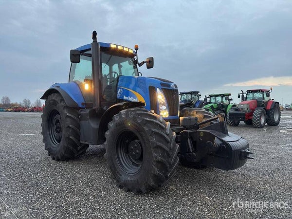 2007 New Holland 8040 Trattore agricolo 4RM