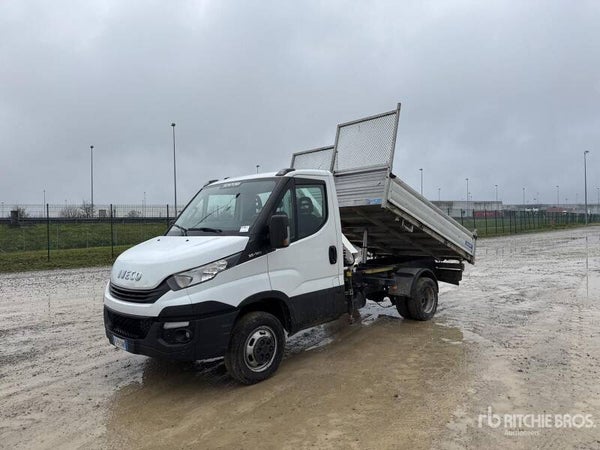 Bonfoglioli P2300 L/2SI 710 kg Articulated Boom on 2019 Iveco Daily 35-120 Autocarro ribaltabile con gru
