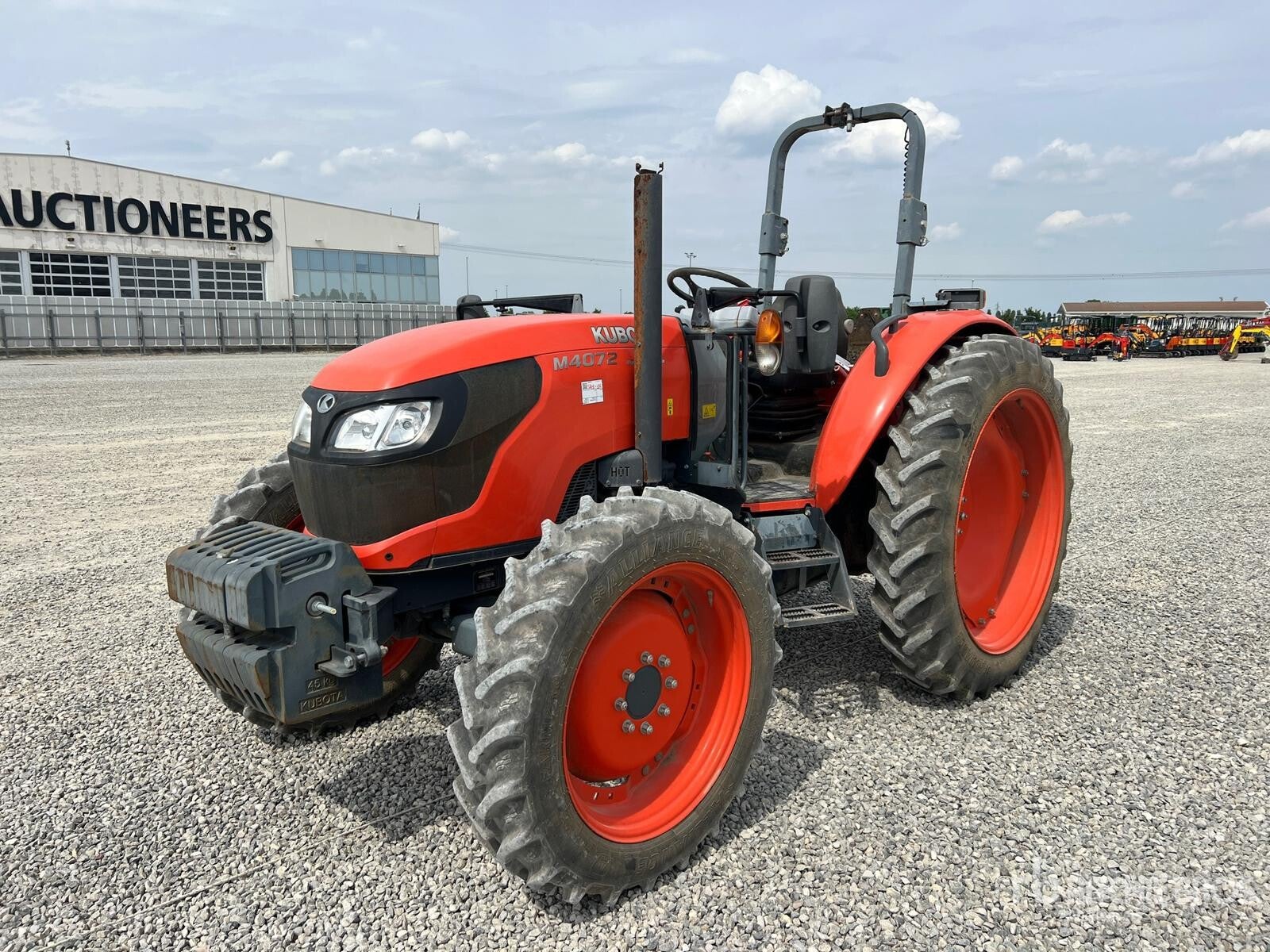 2021 Kubota M4072 Trattore agricolo 4RM